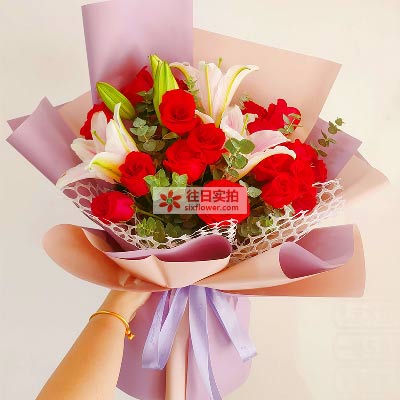 合肥18朵红玫瑰百合，真情相守一生